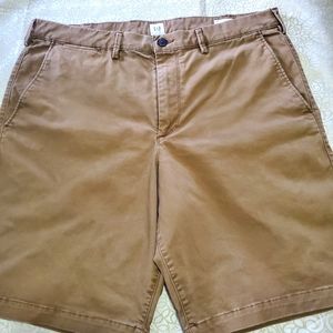 🎉 5 for $25 🎉 Gap Essential 10" Khaki shorts